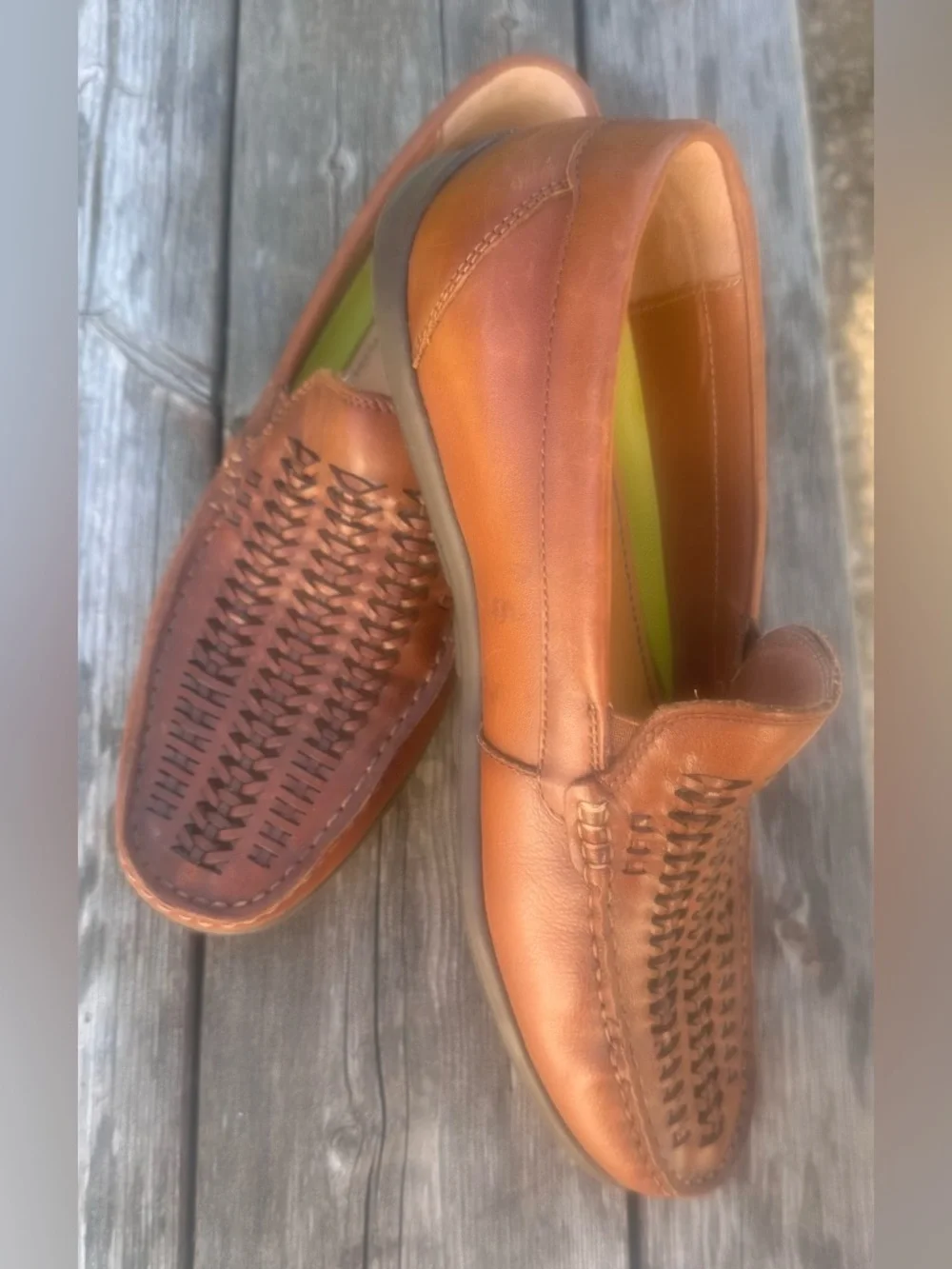 Florsheim key features